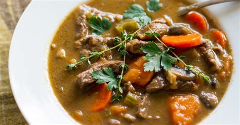 hearty-paleo-beef-stew-irena-macri-food-fit-for-life image