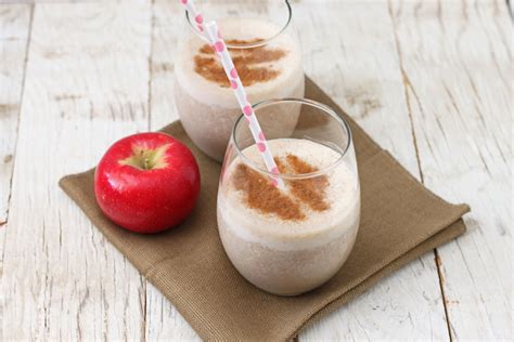 apple-cinnamon-smoothie-recipe-runner image
