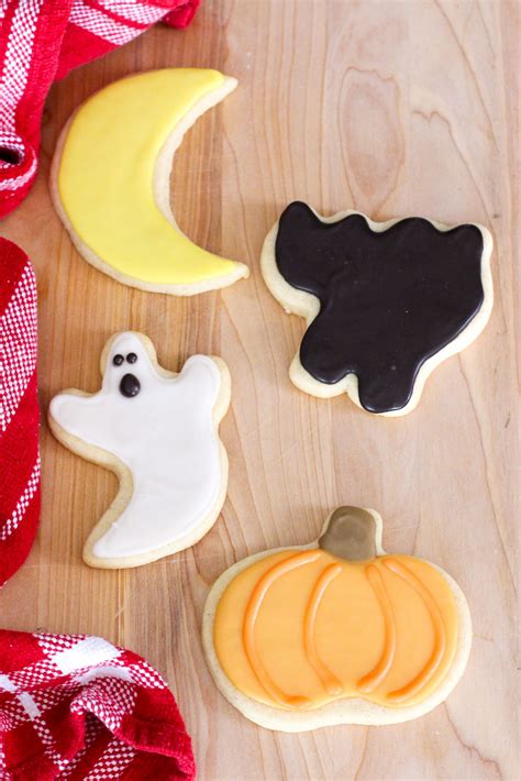 22-ideas-for-halloween-cut-out-cookies-best image