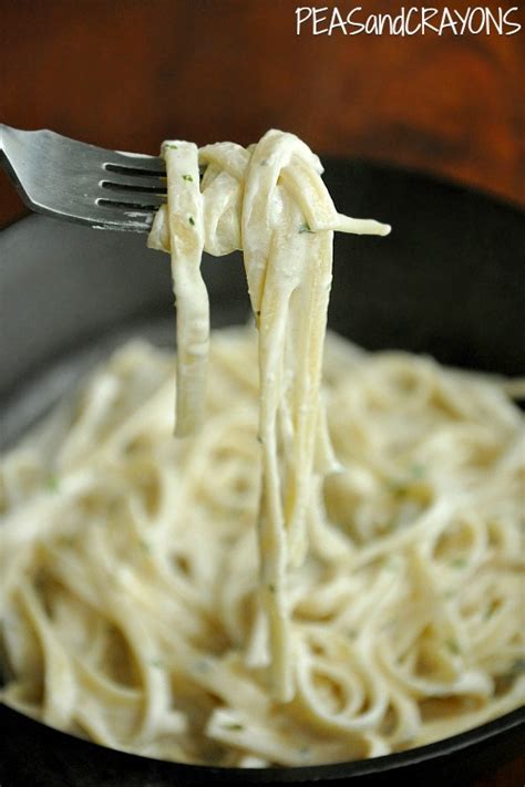 quick-and-easy-alfredo-sauce-recipe-peas-and-crayons image