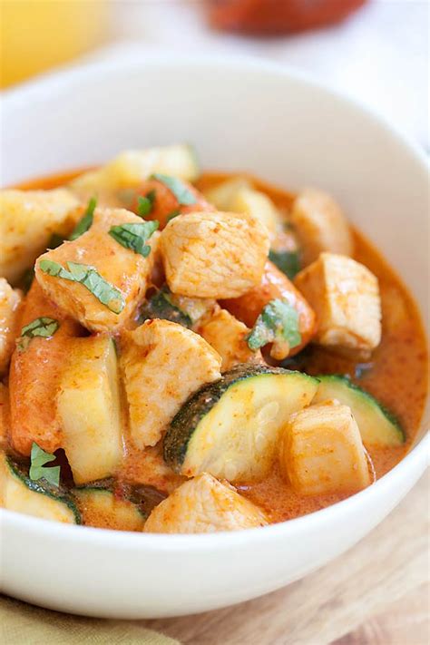 zucchini-and-chicken-curry-rasa-malaysia image