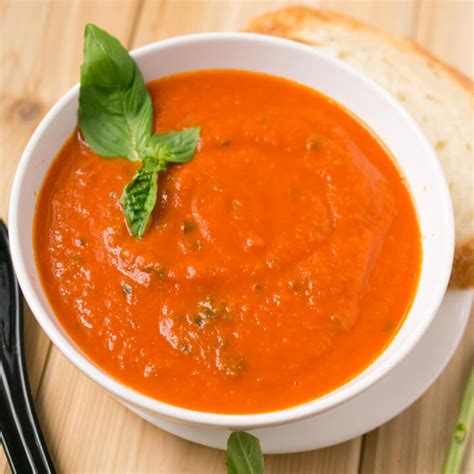 easy-vegan-tomato-soup-recipe-yup-its-vegan image