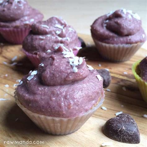 raw-vegan-recipe-coconut-butter-frosting-raw image
