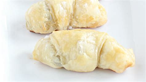 simple-chocolate-puff-pastry-croissants-table-for-seven image