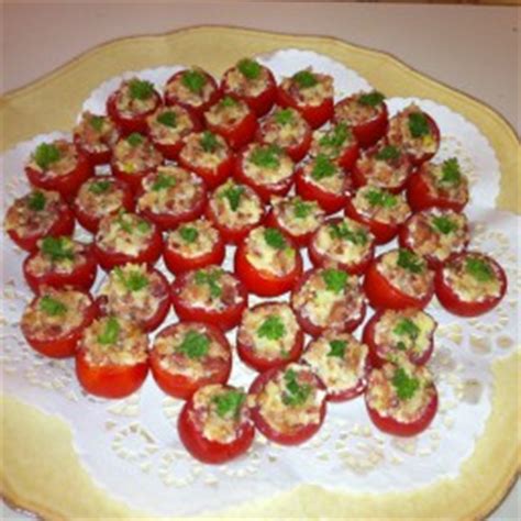 bacon-stuffed-cherry-tomatoes-bigovencom image