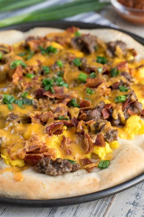 egg-sausage-breakfast-pizza-crazy-for-crust image