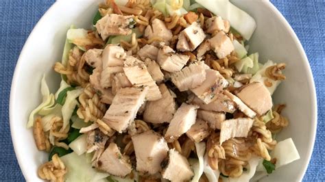 crunchy-chinese-chicken-salad-recipe-with-ramen image