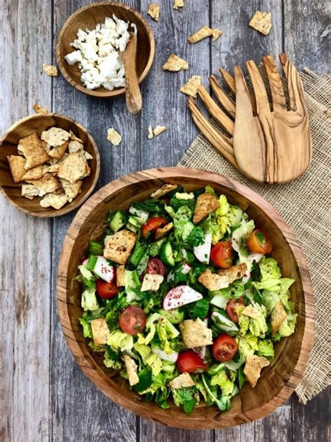 fattoush-salad-a-fantastic-meal-on-its-own-palestine image
