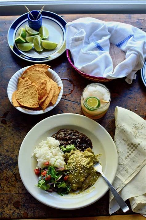 how-to-make-chicken-mole-verde-hola-jalapeo image