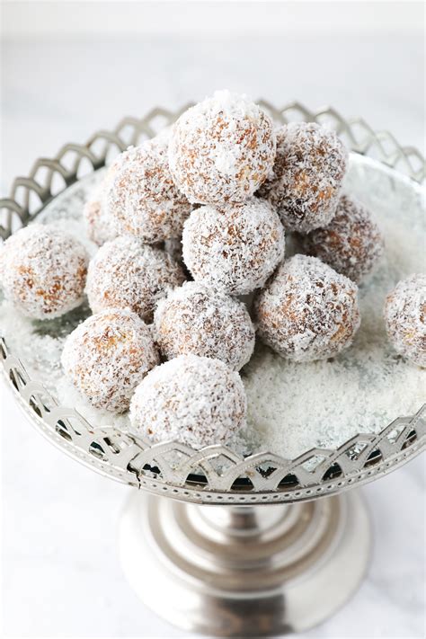 best-date-ball-recipe-ever-quick-and-easy-date-balls image