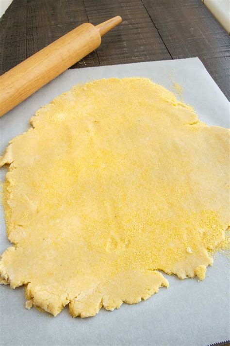 cornmeal-crust-for-pies-tarts-galettes-crostatas image