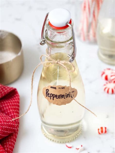 peppermint-simple-syrup-3-ingredient image