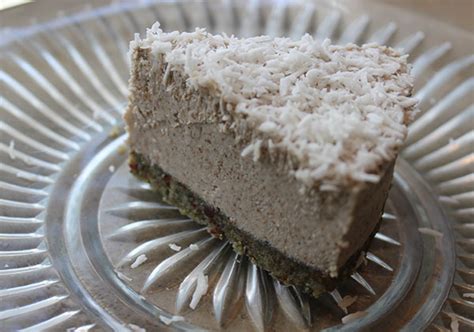 raw-coconut-cream-pie-recipe-made-with-superfoods image