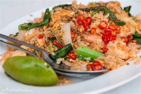 authentic-thai-fried-rice-recipe-ขาวผด-eating-thai-food image