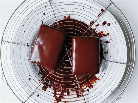 frozen-chocolate-mousse-marquise-au-chocolat-saveur image