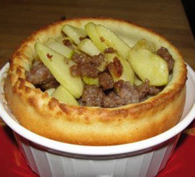 apple-sausage-puff-pancake-think-tasty image