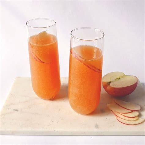 apple-turmeric-sipper-healthy-recipes-ww-canada image