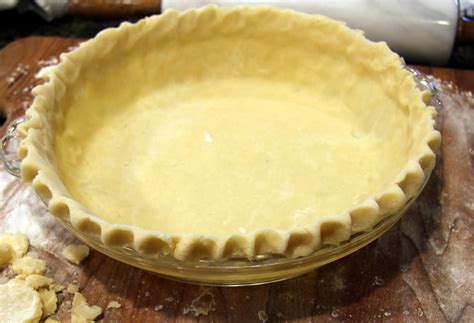 vodka-pie-crust-step-by-step-instruction-at-auntiechattercom image