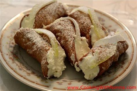 lucys-cannoli-siciliani-cooking-with-nonna image