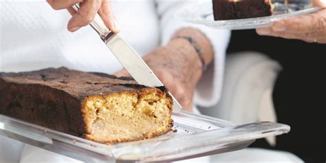 pear-loaf-cake-recipe-taste-of-france image