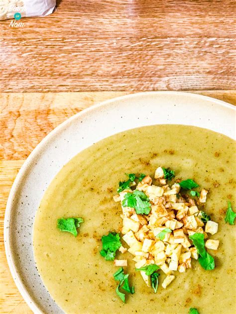 curried-parsnip-soup-pinch-of-nom image