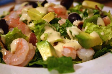 pico-de-gallo-shrimp-and-avocado-salad image