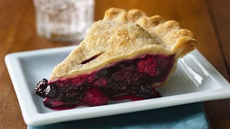 wild-berry-pie-recipe-pillsburycom image
