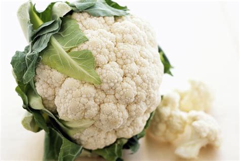 coliflor-rebozada-a-spanish-fried-cauliflower image