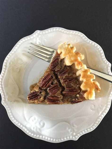 southern-bourbon-pecan-pie-loving-the-home-life image