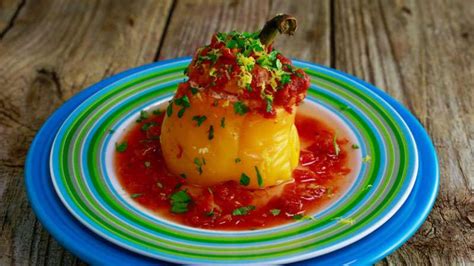 slow-cooker-skinny-stuffed-peppers-rachael-ray-show image