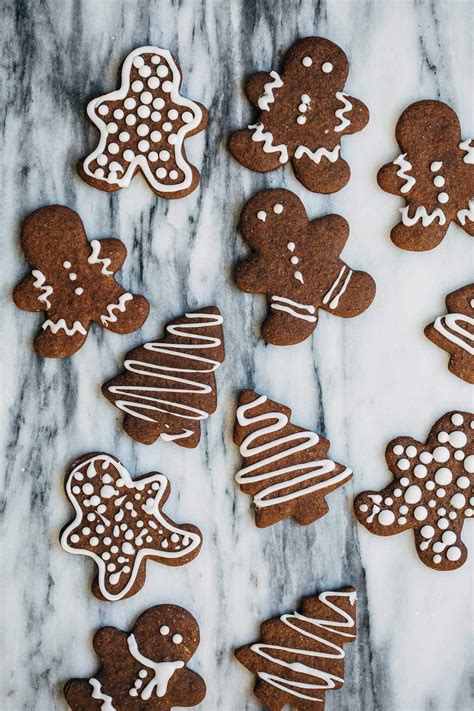 spicy-gingerbread-cookies-with-lemon-icing image