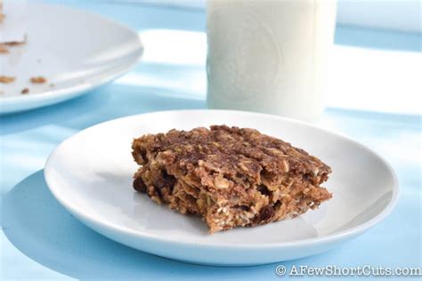 cinnamon-raisin-baked-oatmeal-squares-recipe-a image