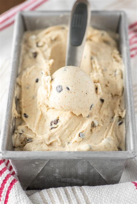 graham-cracker-ice-cream-recipe-chisel-fork image