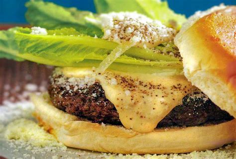 caesar-salad-burger-recipe-leites-culinaria image
