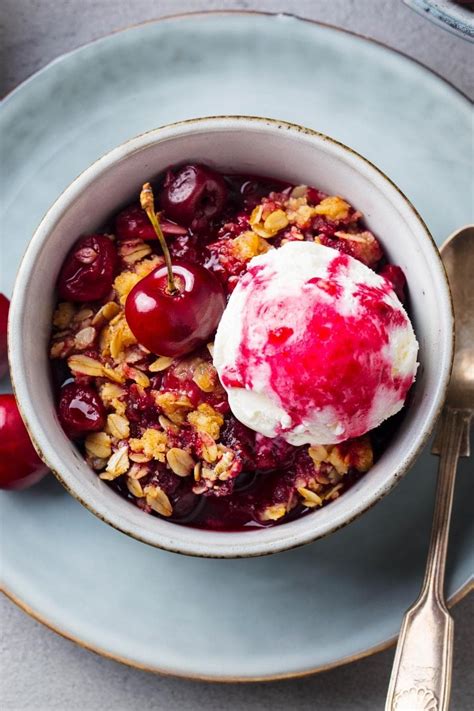 30-fresh-cherry-recipes-to-treat-yourself-with-insanely-good image