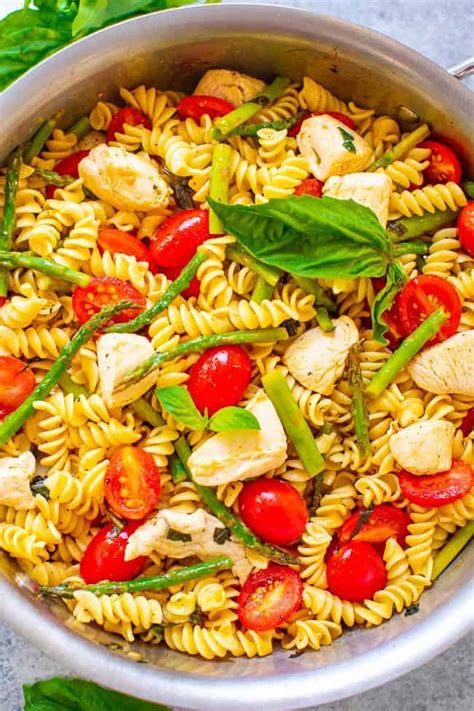 20-minute-chicken-asparagus-pasta-averie-cooks image