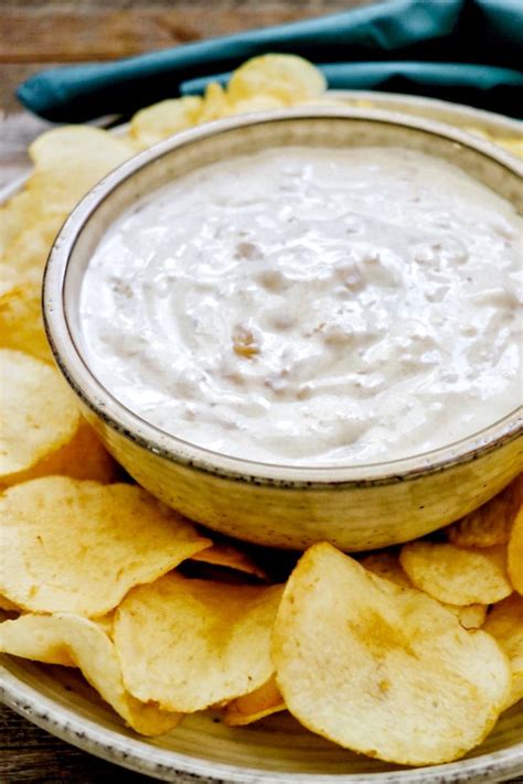 granddaddys-garlic-lovers-clam-dip-old-fashioned image