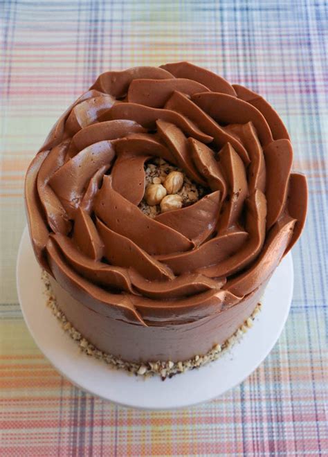 heavenly-hazelnut-cake-with-chocolate-hazelnut image