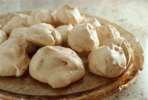coconut-meringue-cookies-jewish-food-experience image