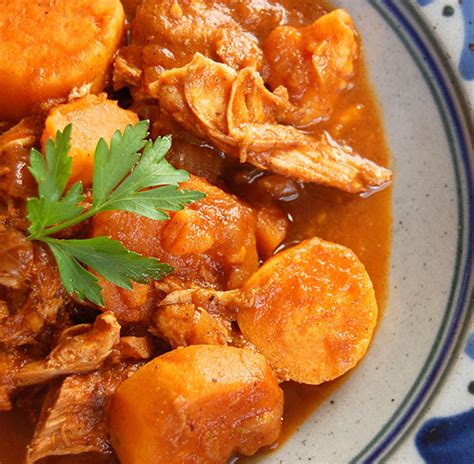 indian-paleo-stew-with-chicken-paleo-grubs image