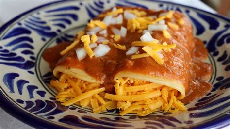 sylvias-enchilada-kitchen-how-to-make-classic-chili image