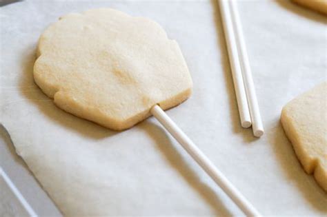 how-to-make-cookies-on-a-stick-the-pioneer-woman image