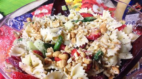 springtime-pasta-salad-with-strawberries-ctv-news image