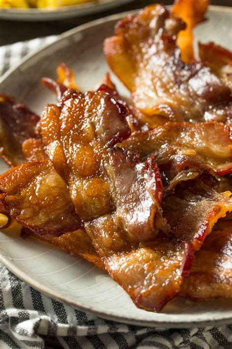 easy-toaster-oven-bacon-recipe-izzycooking image