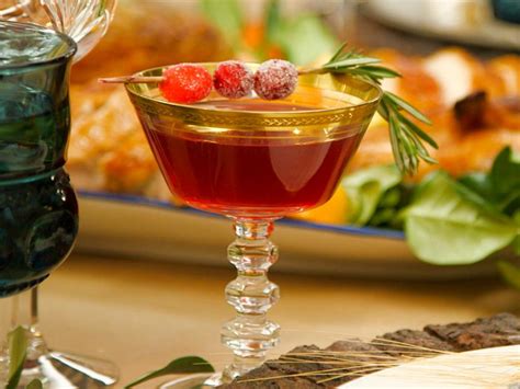 cranberry-ginger-fizz-recipe-tia-mowry-cooking-channel image