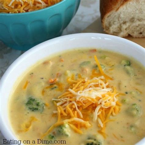 copycat-panera-broccoli-and-cheese-soup image