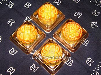 traditional-mooncakes-in-china-12-types-of-regional image