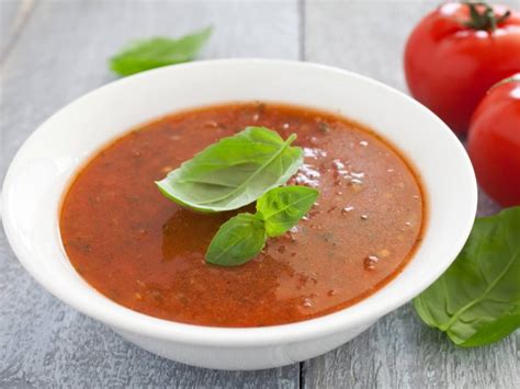 crock-pot-fresh-tomato-soup-recipe-cdkitchencom image
