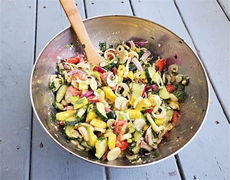 simple-and-delicious-hearts-of-palm-salad-honest-and-truly image
