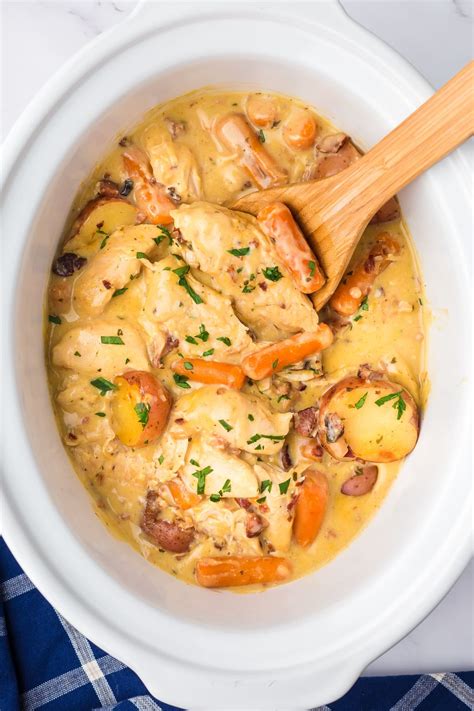 slow-cooker-creamy-ranch-chicken-and-potatoes image